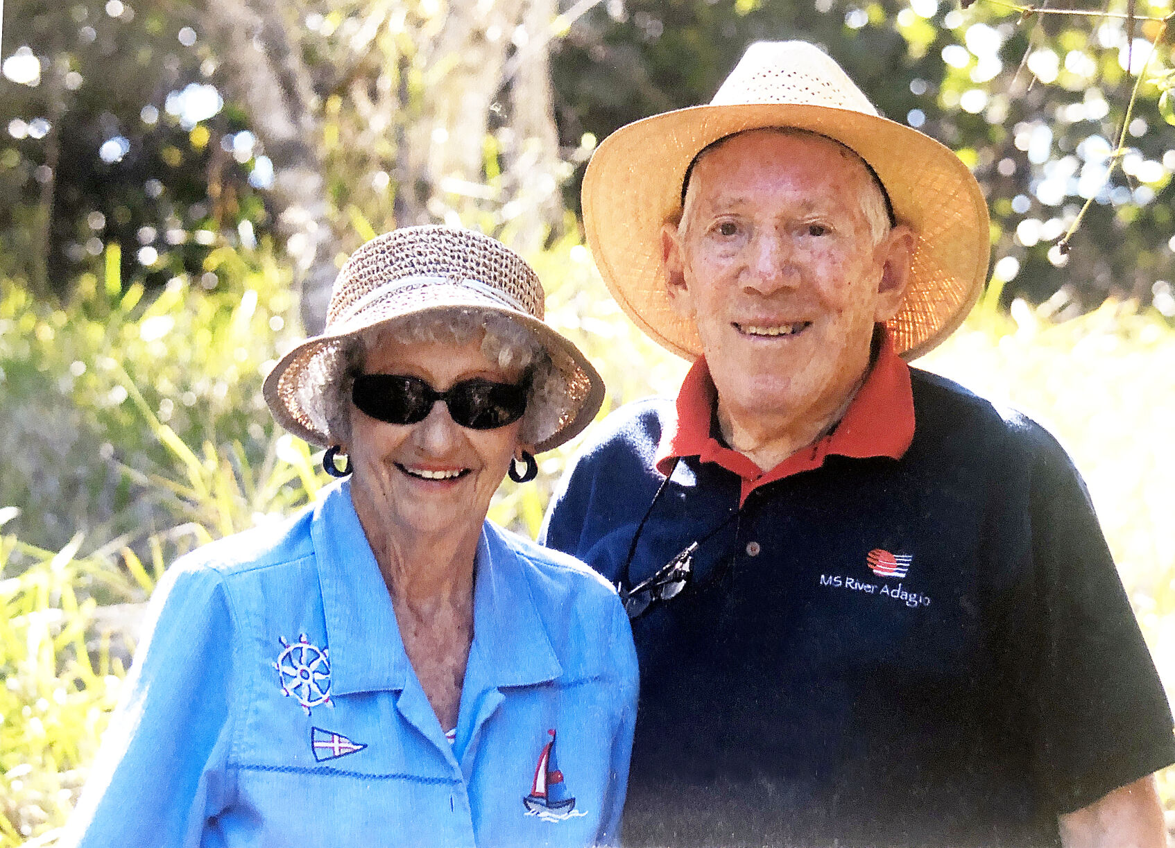 Larry and Elaine Davis on vacation
